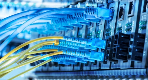 ab_datacenter-switch-scaled.jpg__PID:4cca4bb3-06f3-49fe-8158-d04e4bd581b1